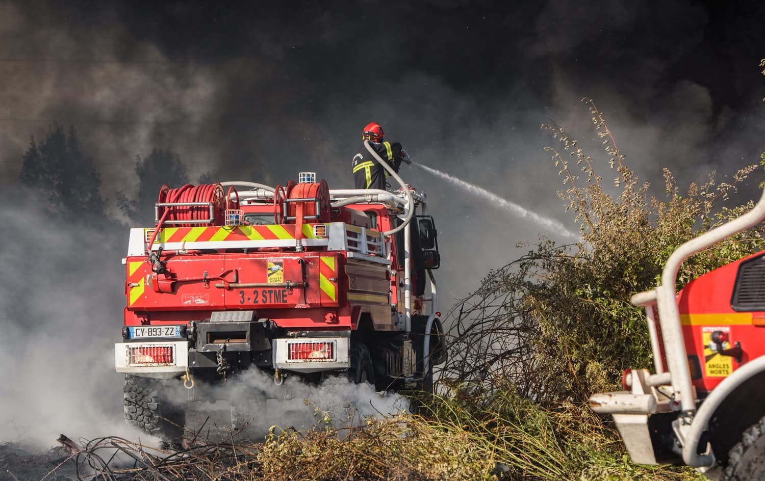 Île de Ré : le feu a été évité de justesse, l'île se barricade face à une menace qui ne faiblit pas !