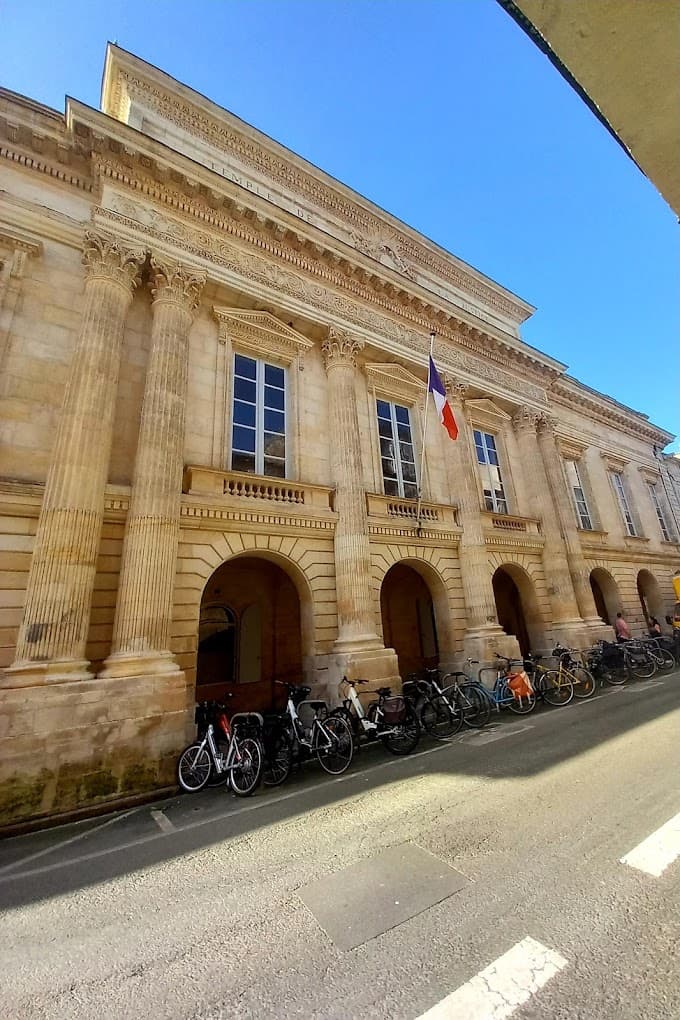 Île de Ré : huit ans de prison après une agression au couteau au Bois-Plage-en-Ré